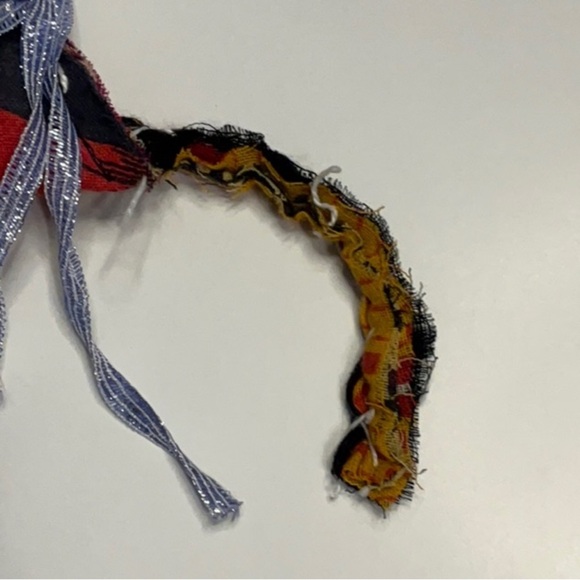 Handcrafted Kantha Cat Family Folk Art Decor Set with 7” Kantha “Rug” - Picture 12 of 15